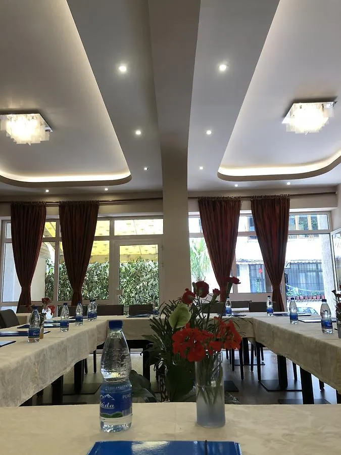 Hotel Palma Tirana